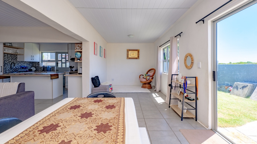 3 Bedroom Property for Sale in Struisbaai Western Cape